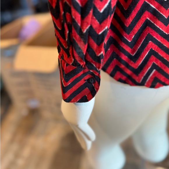 Ralph Lauren Women's Red and Black Zigzag Top - Picture 11 of 11